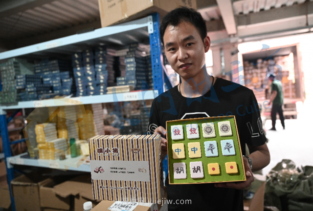 南陽新一季艾草成熟了，90后顯現(xiàn)對艾制品購買力(圖2)